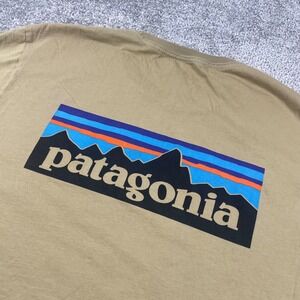 Patagonia T Shirt Mens XXL P6 Logo Organic Cotton Tan Yellow Short Sleeve